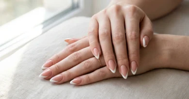 25 V French Tip Nail Designs Worth Stealing for Your Next Manicure
